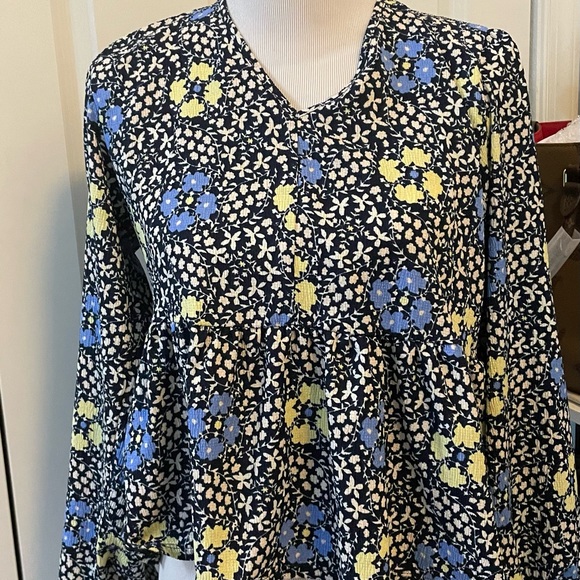 Beautiful Loft Multi Color Flower Long Sleeves Women size XS - Picture 2 of 7